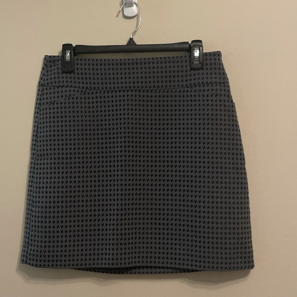 Loft Patterned Skirt - Picture 2 of 6